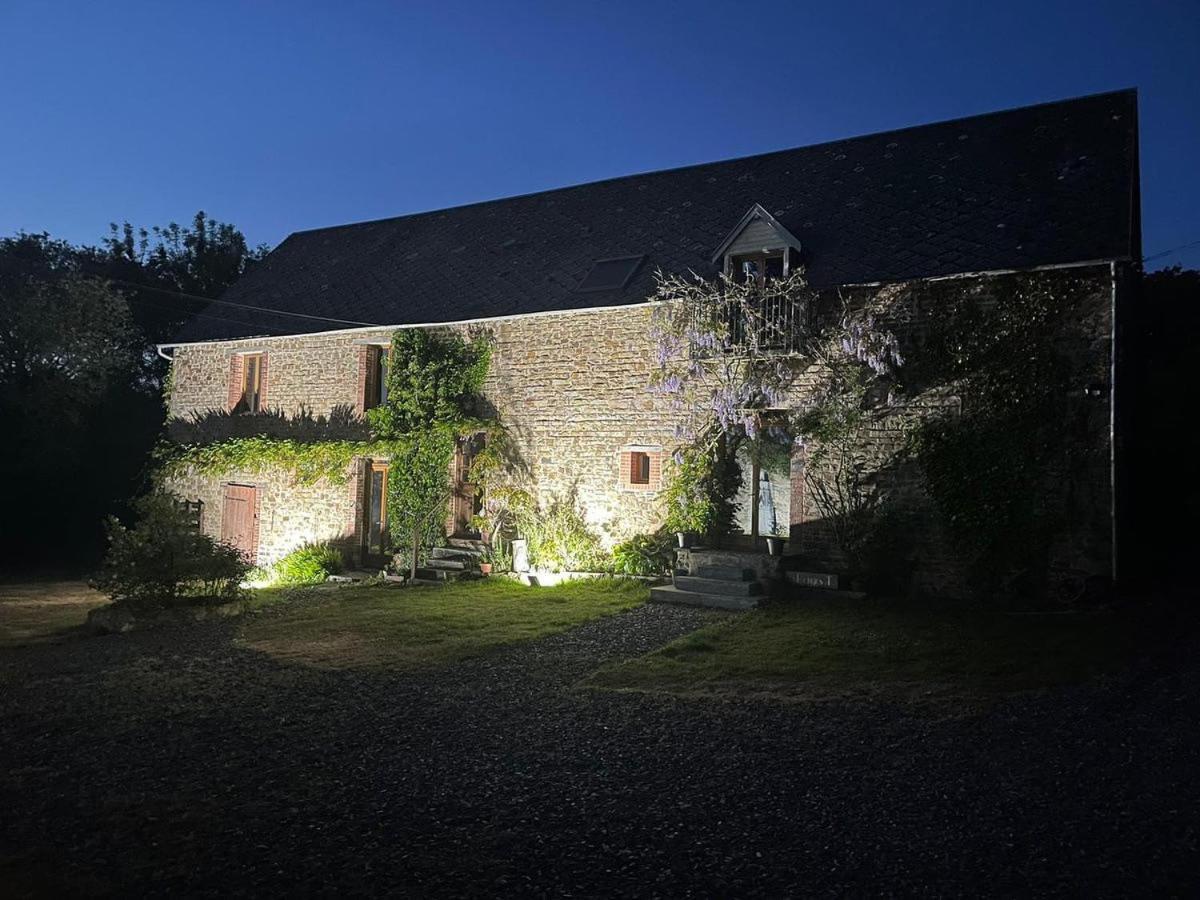 Saint-Amand  Les Rouges Terres Gites - La Vieille Grange מראה חיצוני תמונה
